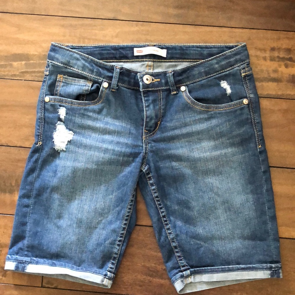 Levi’s Bermuda distressed jean shorts (kids)